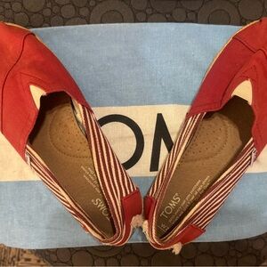 TOMS Women's Red and Tan Espadrilles